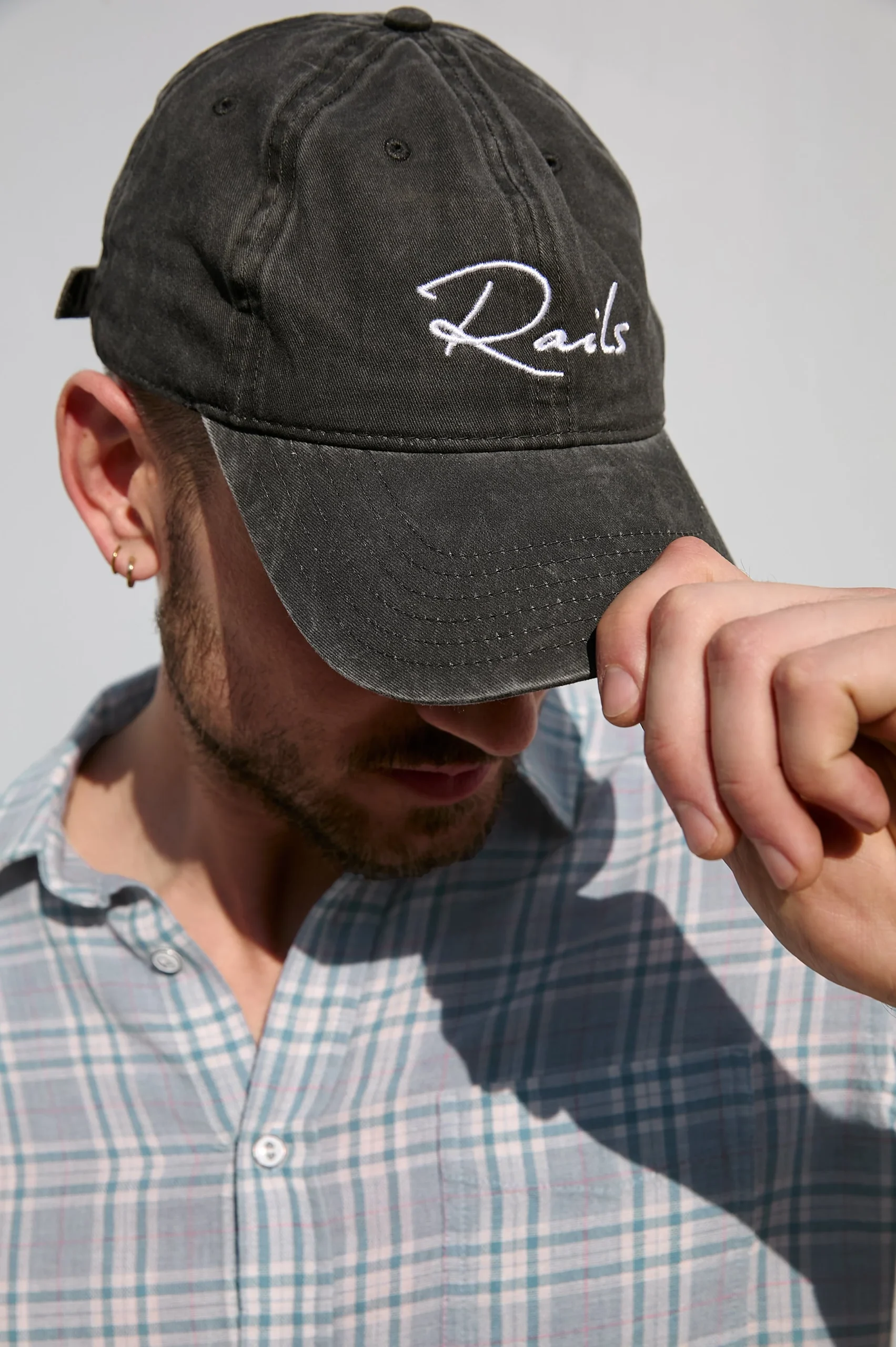 ANNIVERSARY BASEBALL CAP - WASHED BLACK – Image 4