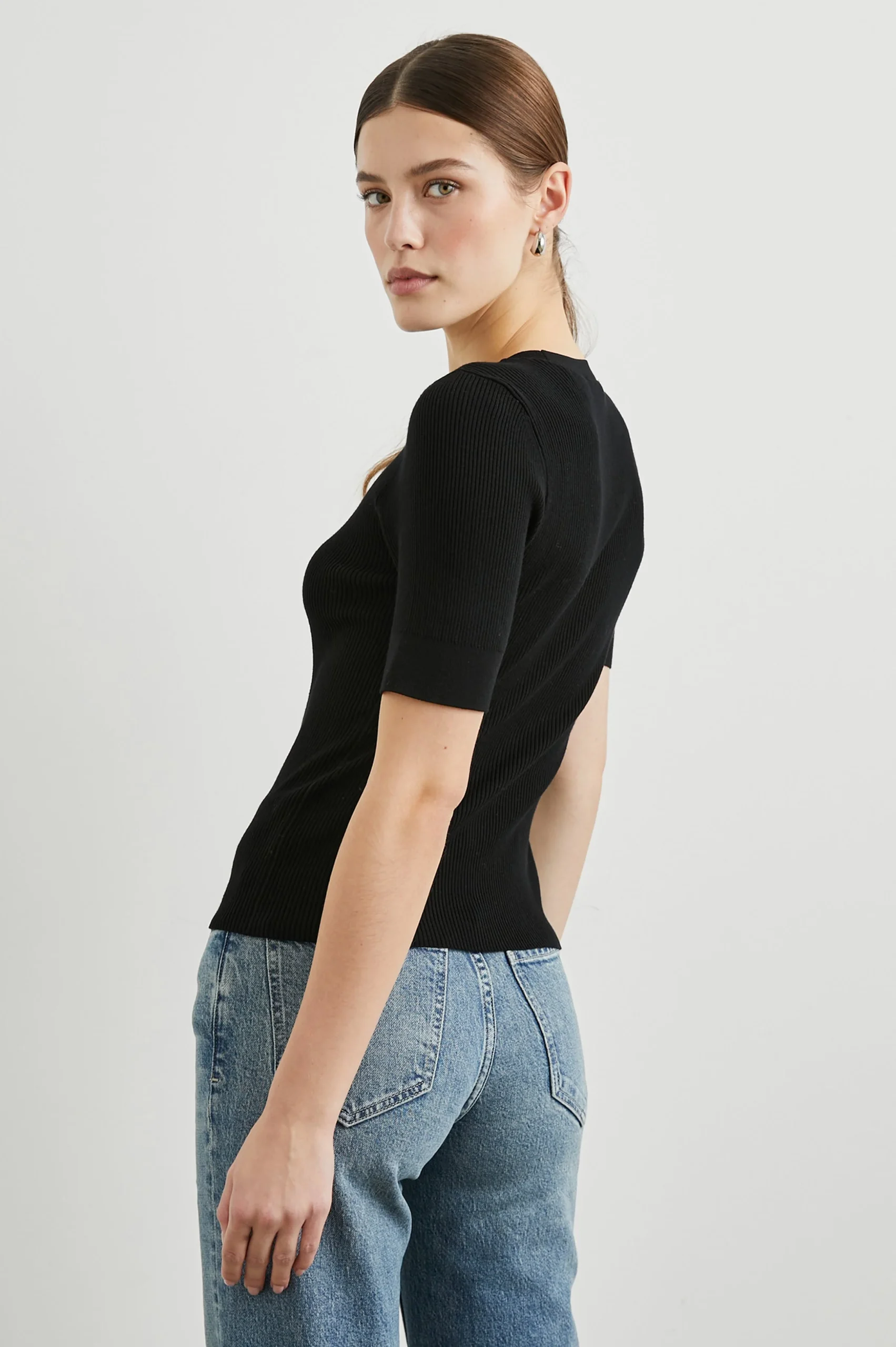 ARI TOP - BLACK – Image 5