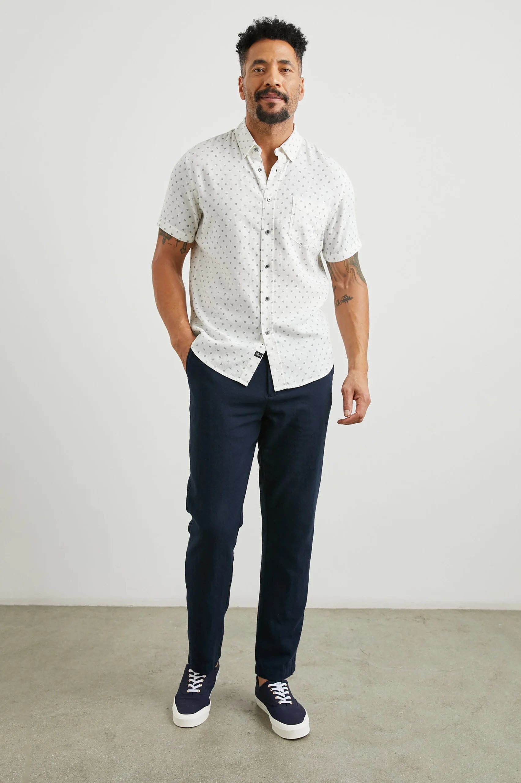 CARSON SHIRT - AUTUMN CALICO WHITE – Image 4