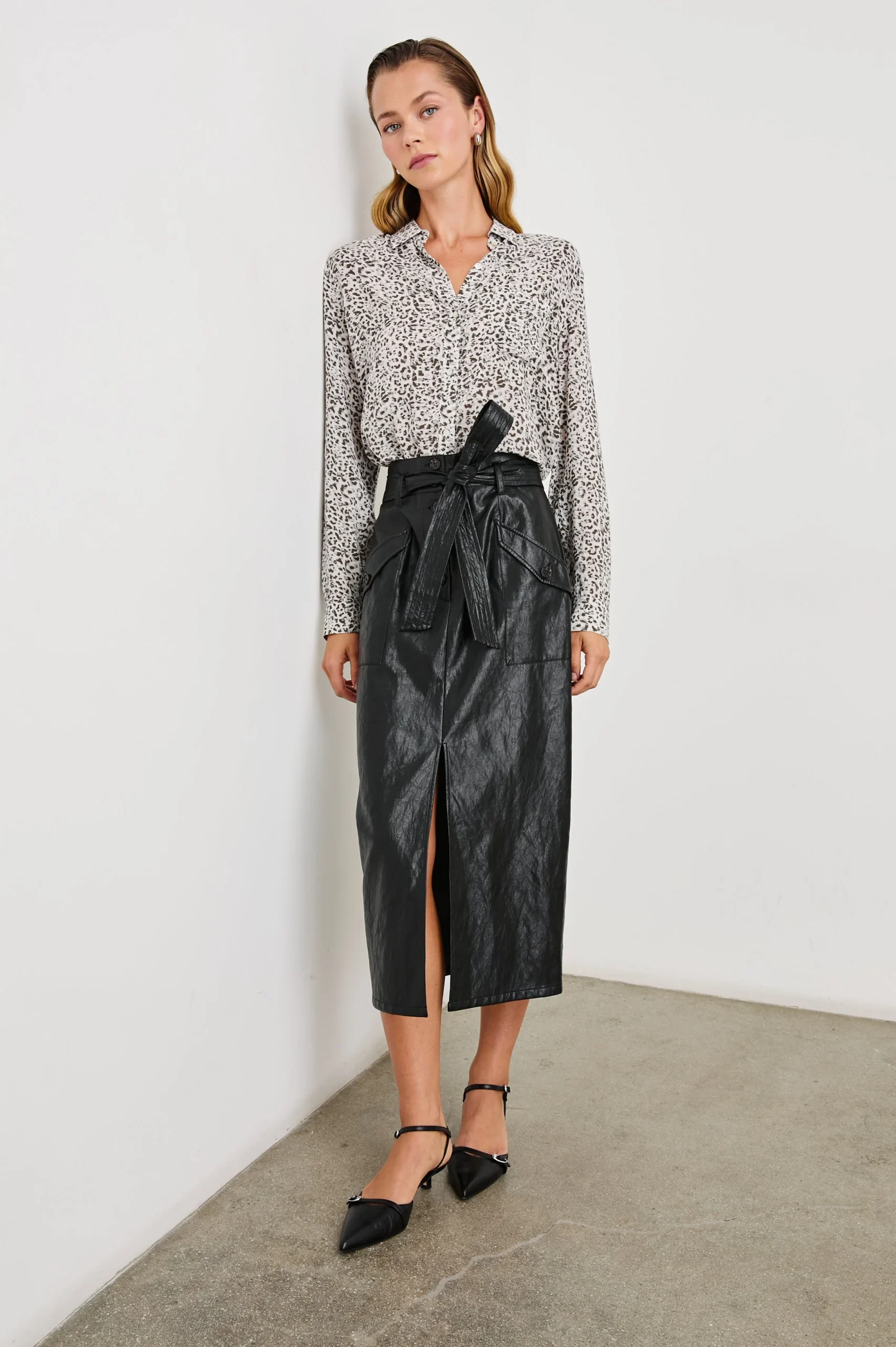 JOSEPHINE SHIRT - CHARCOAL WATERCOLOR CHEETAH – Image 4