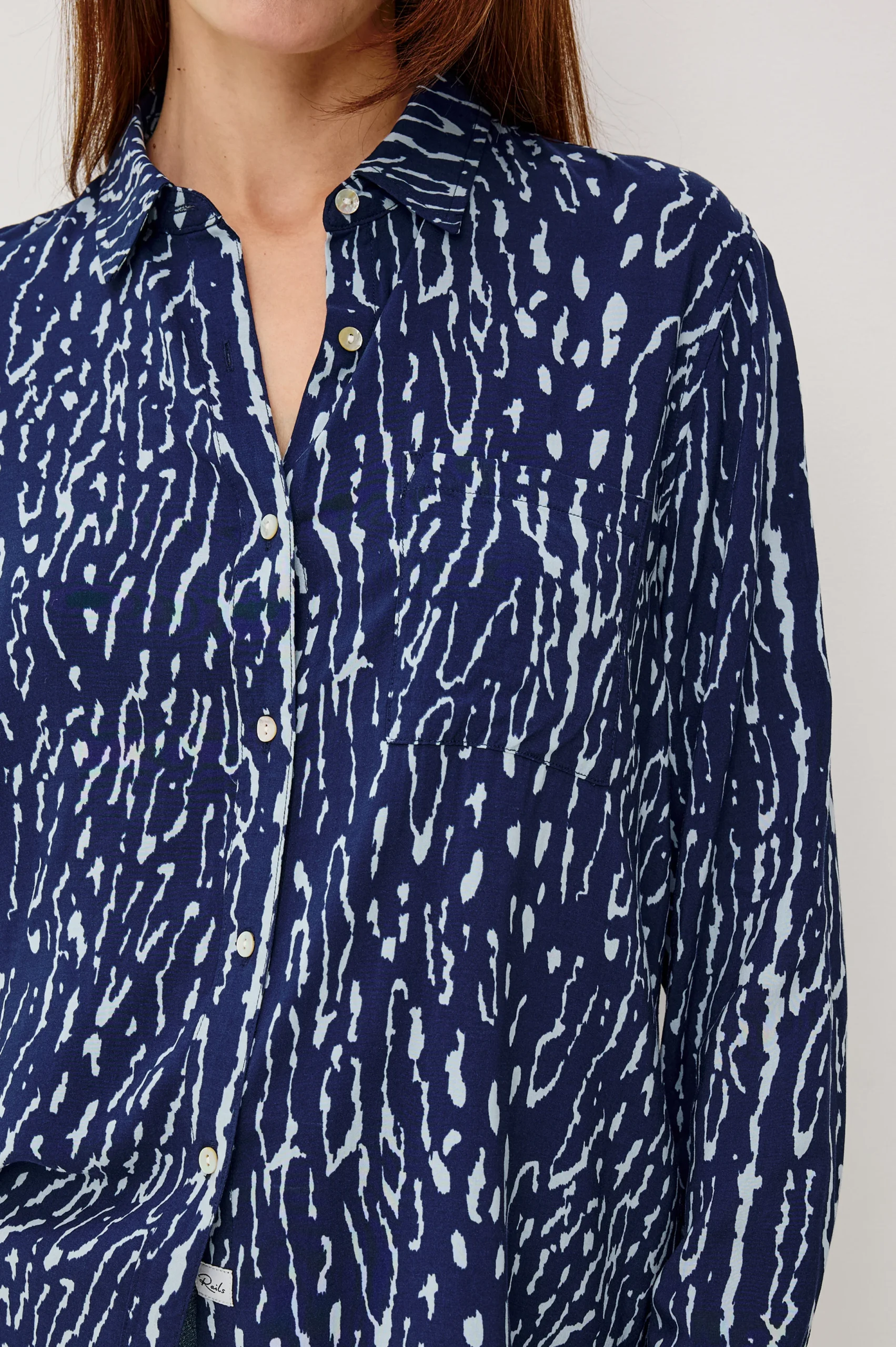 JOSEPHINE SHIRT - DARK NAVY LYNX – Image 3