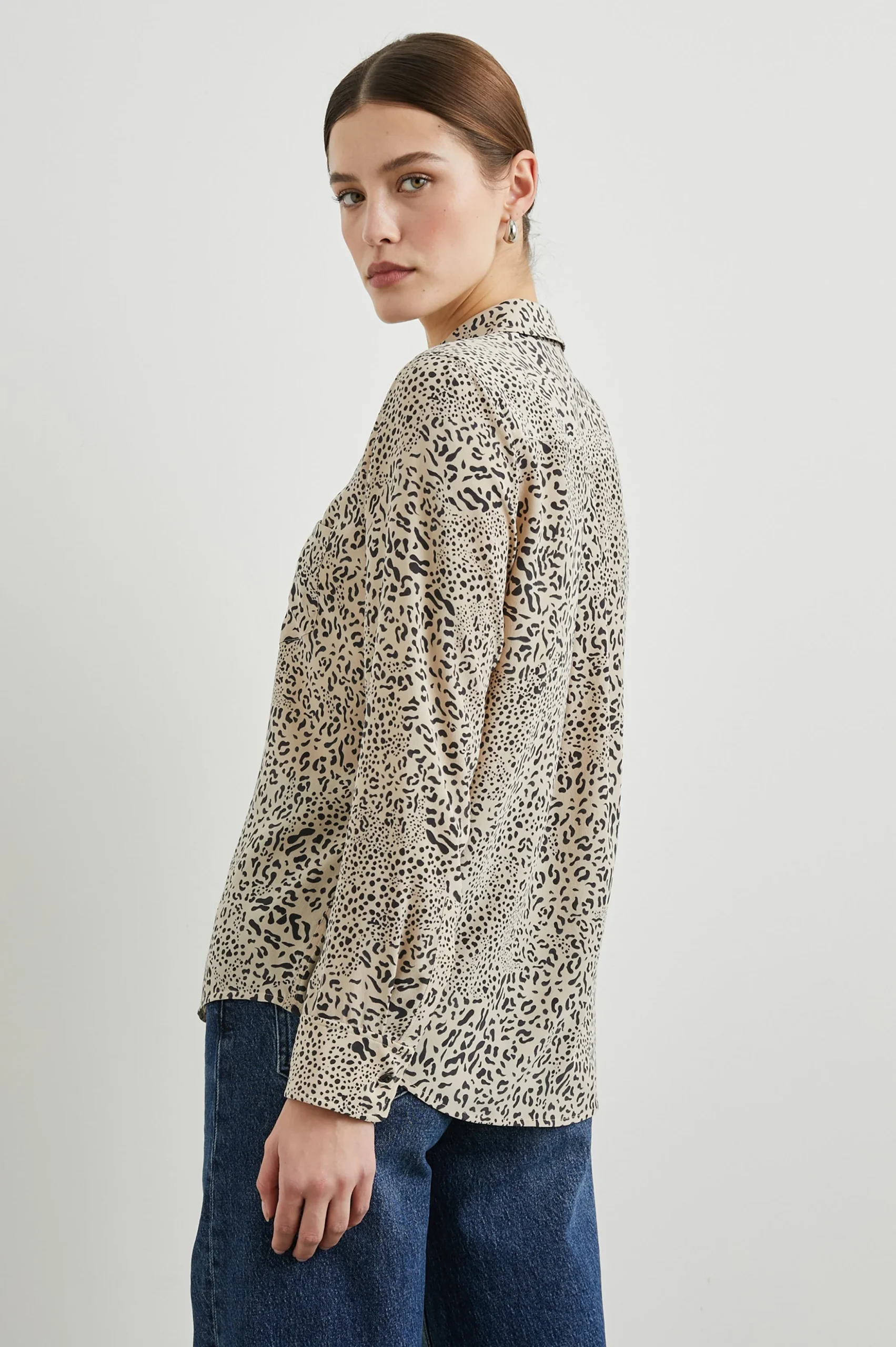 KATE SHIRT - SAND MIXED CHEETAH – Image 6