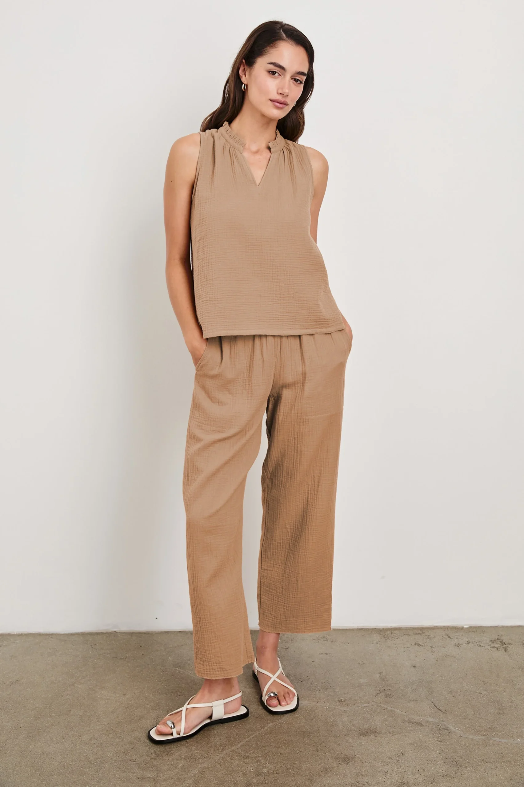 LEON CROP PANT - TAUPE – Image 5